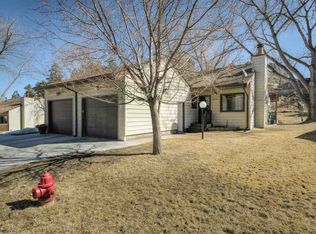 4826 Powderhorn Dr, Rapid City, SD 57702