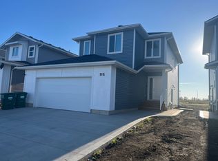 115 Stromberg Cres #B, Saskatoon, SK S7L7C4