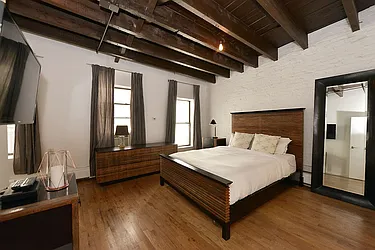 Rented by Ozymandius Realty