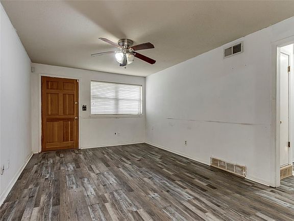 3rd image of 2524 SW 79th St