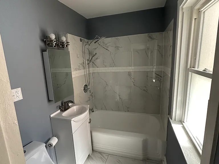 6030 S Wabash Ave #2 — Photo 6