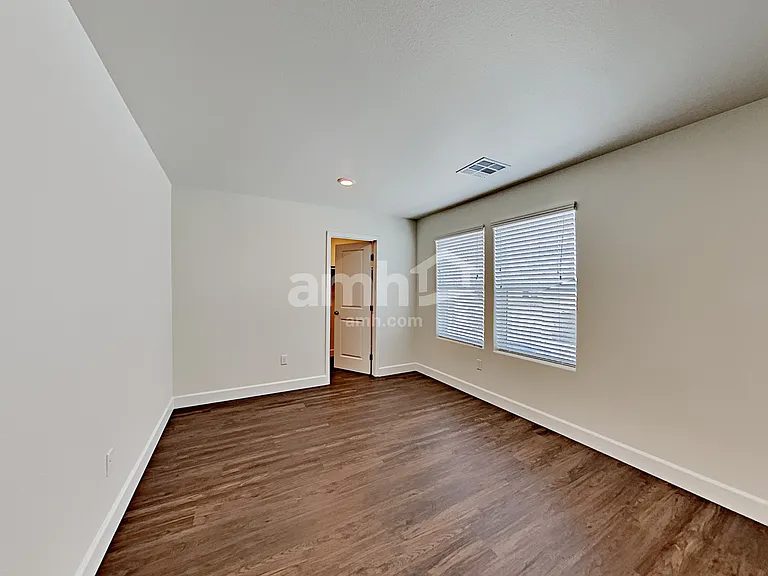 1522 Garden Swing Ave — Photo 17