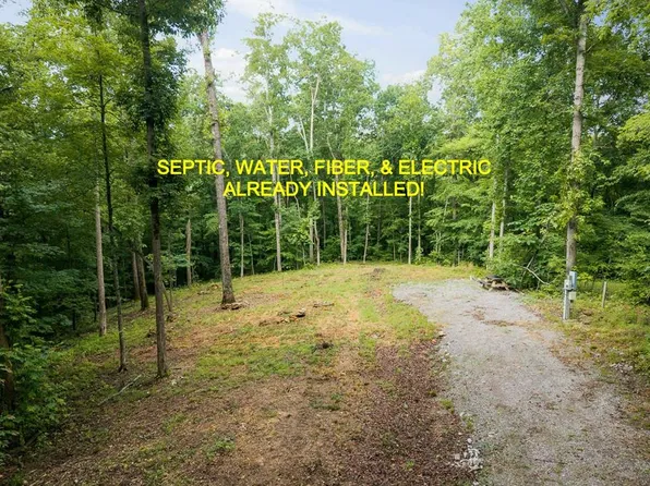 222 Witherspoon Dr, Smithville, TN 37166
