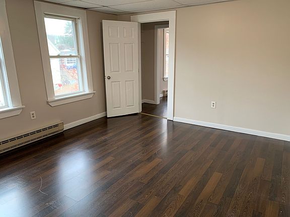 3rd image of 87.5 East St #8