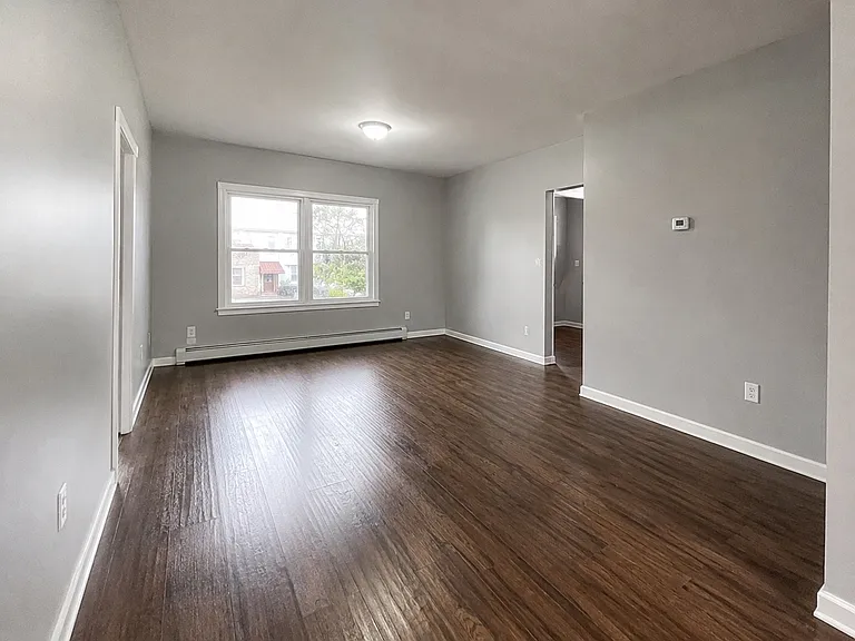 2929 Hering Ave #1 — Photo 2
