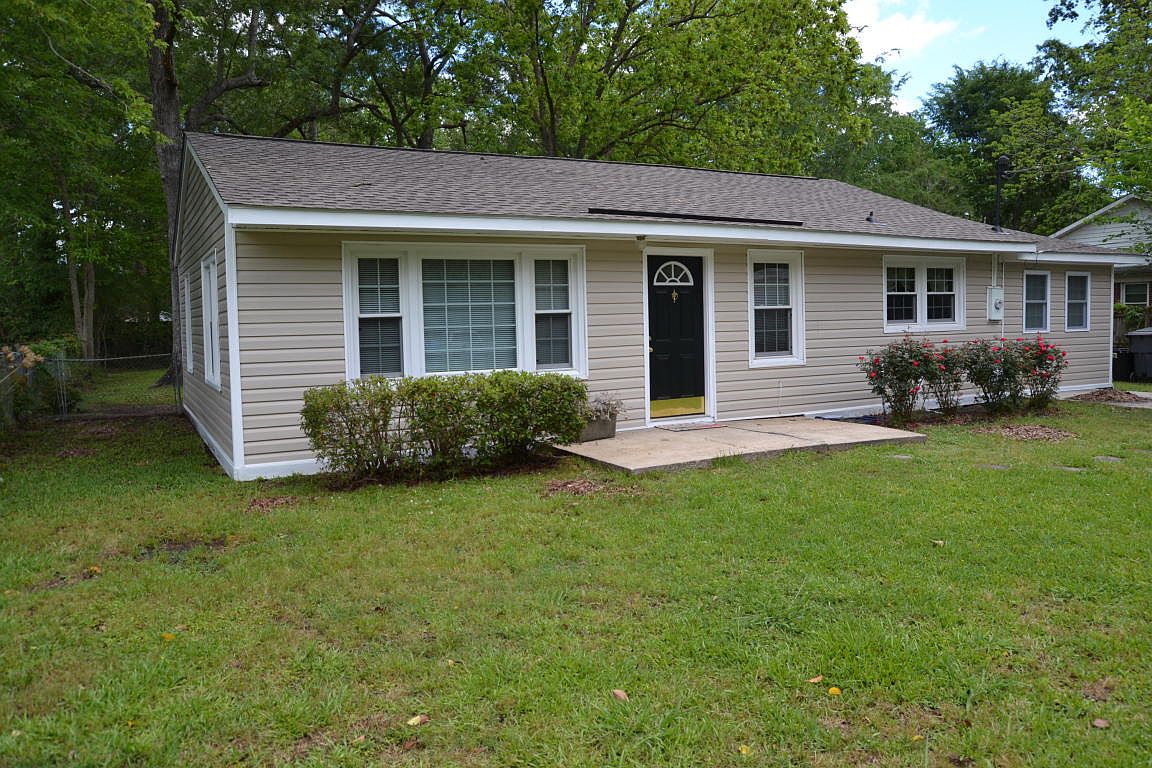 135 Keenan Ave, Goose Creek, SC 29445 | Zillow