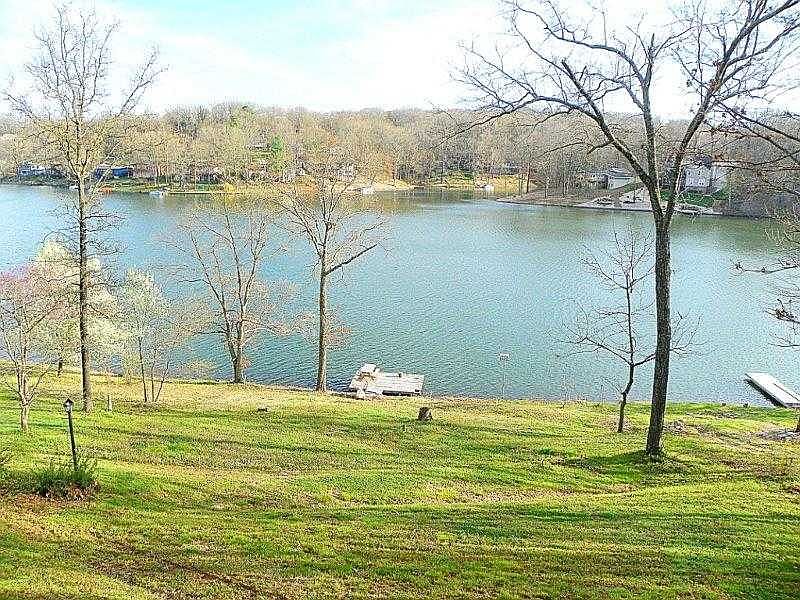 1st image of 35 Eaton Cir