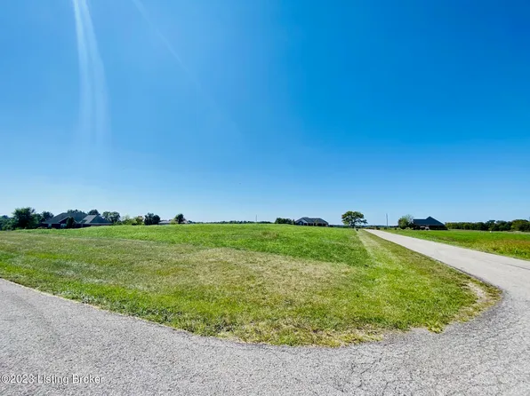 17 Nancy Hanks Dr, Springfield, KY 40069