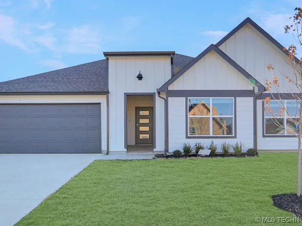3511 N 36th Pl, Broken Arrow, OK 74014