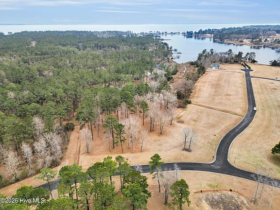 4th image of 117 Southern Plantation Drive S