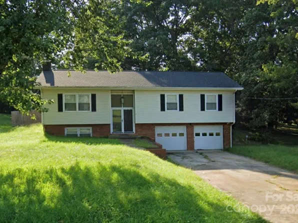 75 Hillsboro Rd, Taylorsville, NC 28681