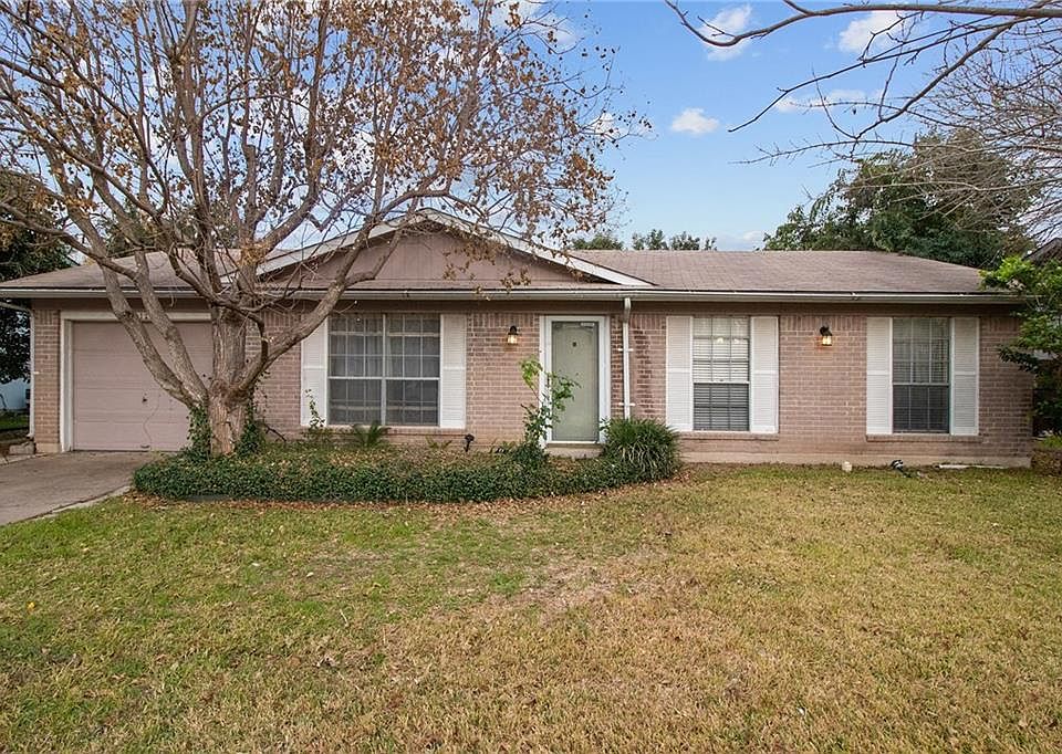 1st image of 1912 Heathwood Cir