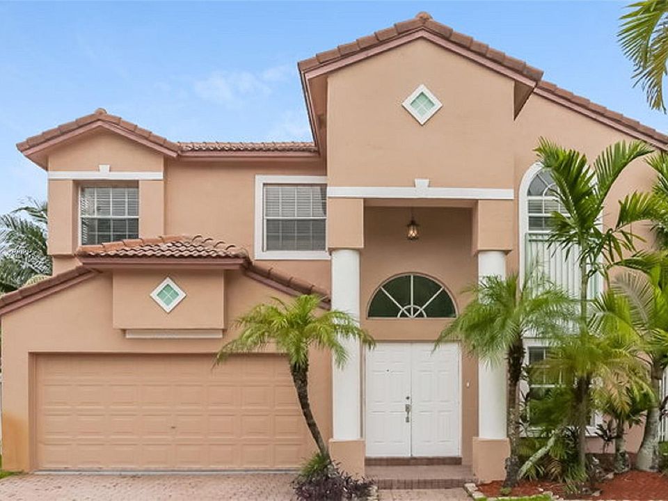 1st image of 1033 NW 184th Way