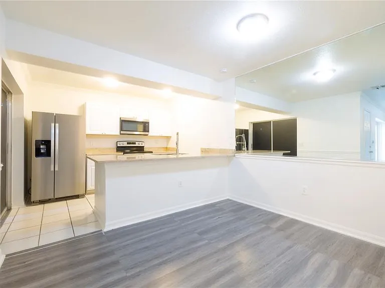 2947 Poplar Ave — Photo 19