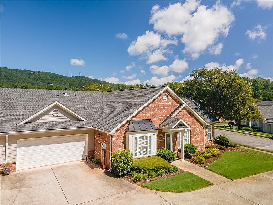 1st image of 1006 Somerton Pl