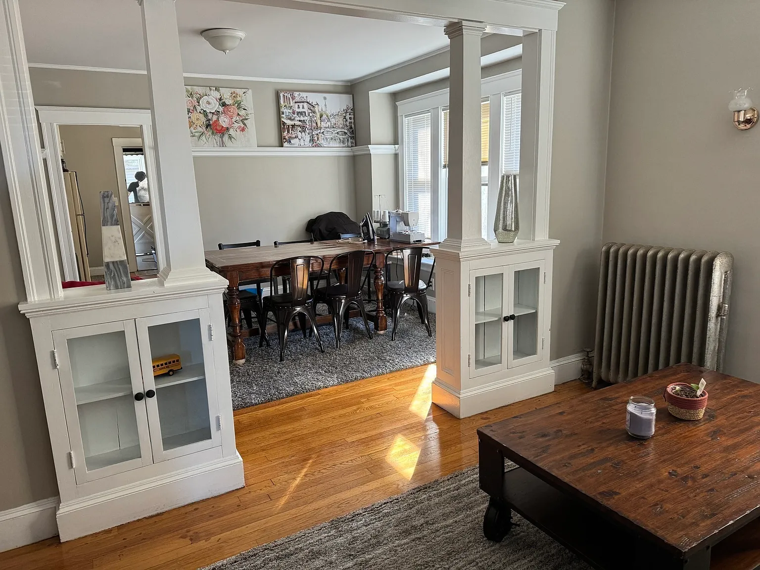 2 bed, 1.0 bath, 1180 sqft, $2,600 — Photo 2