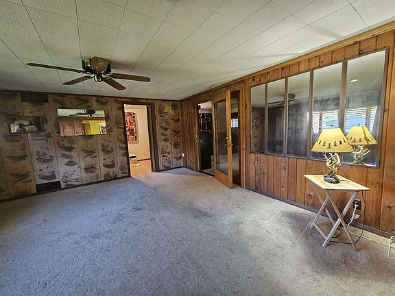 3rd image of 10141 Suzanne Dr