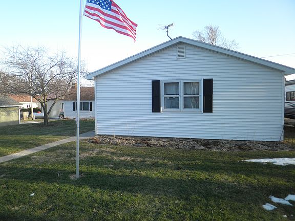3rd image of 309 Glad St