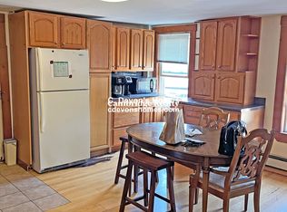 89 2nd St #2T, Cambridge, MA 02141