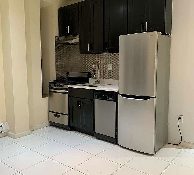 1st image of 7 W 108th St #1C1