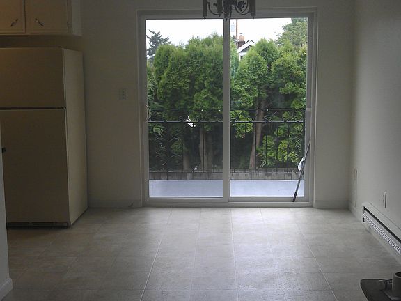 5th image of 825 NW 62nd St