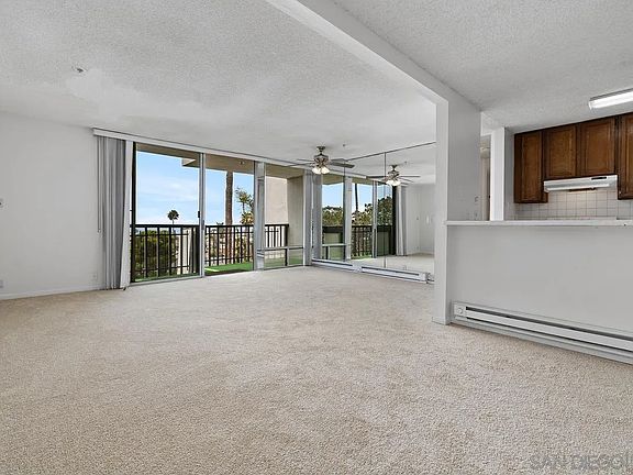 4th image of 727 Sapphire St Unit 405