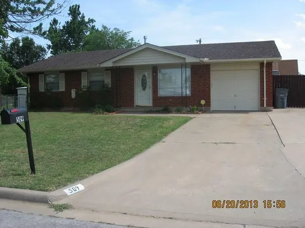 509 NE Cimarron Cir, Lawton, OK 73507