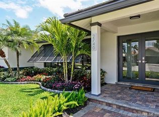 2740 NE 46th St, Lighthouse Pt, FL 33064