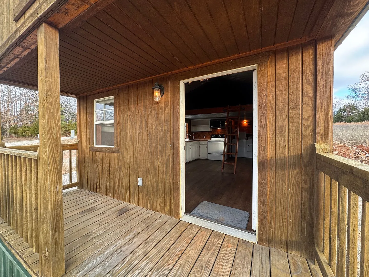Cozy Tiny Home In Waynesville, MO utilities and WIFI included! — Photo 4