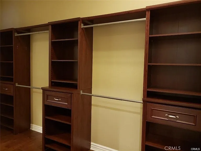 8245 Soft Winds Dr — Photo 17