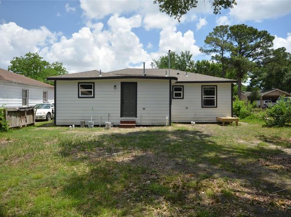 1002 Francis Dr, Pasadena, TX 77506