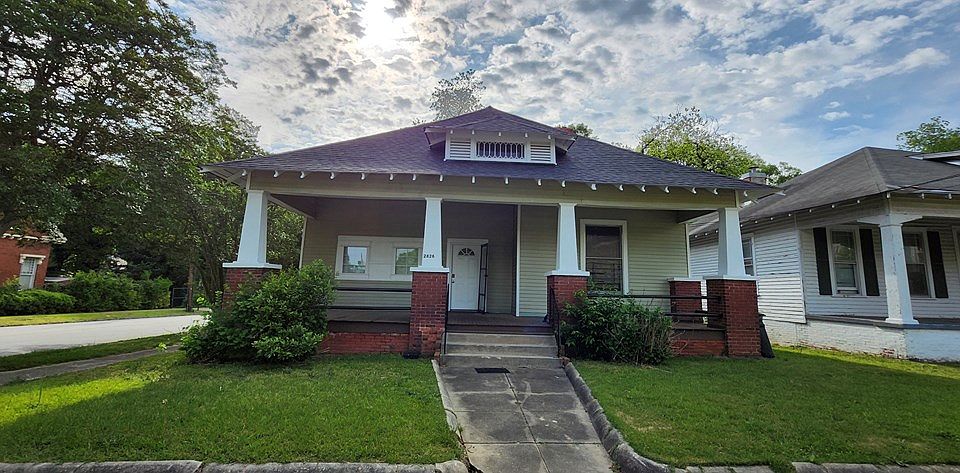 2nd image of 2826 Peabody Ave