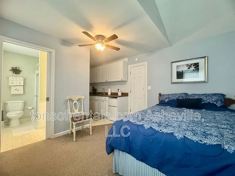 900 Hebron Rd — Photo 22