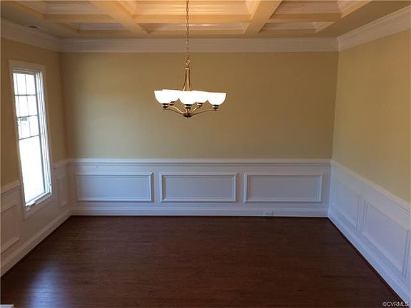 3rd image of 6747 Donahue Dr