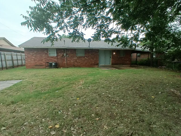 3221 Greenbrier Ter — Photo 28