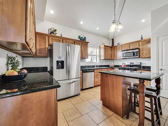 5th image of 7358 Gulf Creek Dr