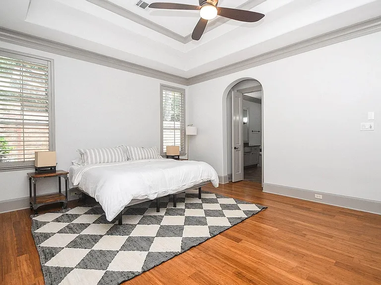 2702 Tudor Mnr — Photo 22