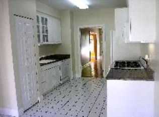 28 Independence Way #TOWNHOUSE, Jersey City, NJ 07305
