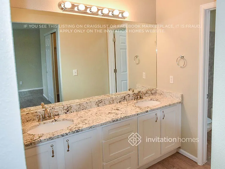 2455 S Gibralter Way — Photo 12