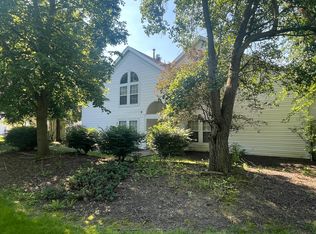 1333 Red Tail Hawk Ct, Youngstown, OH 44512