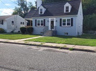 9 Gillison Ave, Penns Grove, NJ 08069