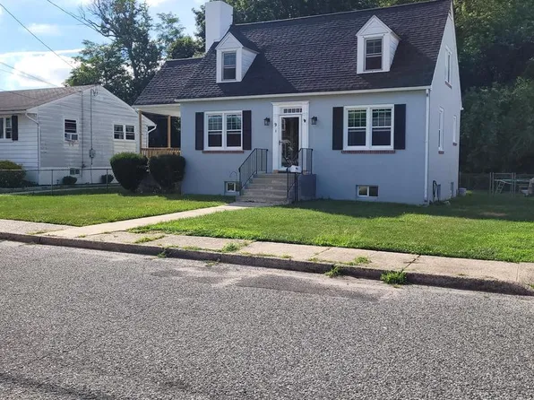 9 Gillison Ave, Penns Grove, NJ 08069