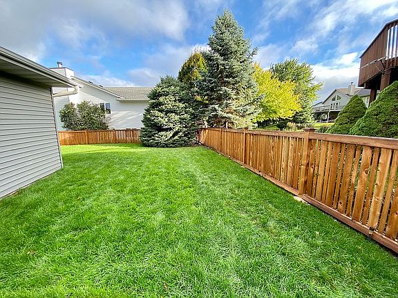 3rd image of 1438 Blackhawk Lake Dr