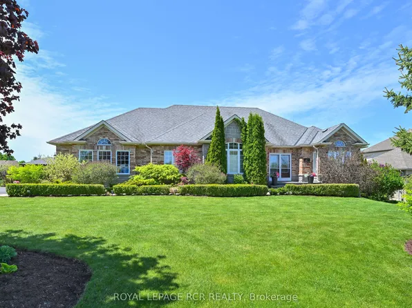 27 Island Lake Rd, Mono, ON L9W 5K3