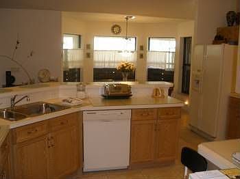 3rd image of 10759 S 61st St