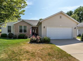 217 S 8th St, Le Claire, IA