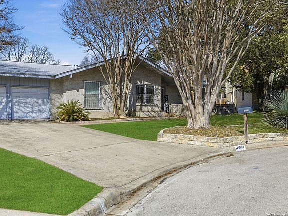 3rd image of 10119 Carolwood Drive