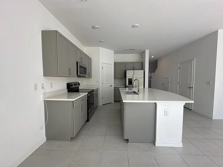 2408 Paravane Way — Photo 5