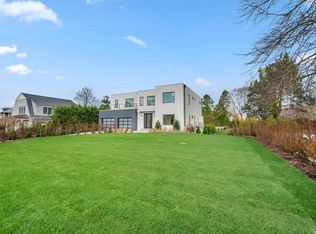28 Library Ave, Westhampton Beach, NY 11978