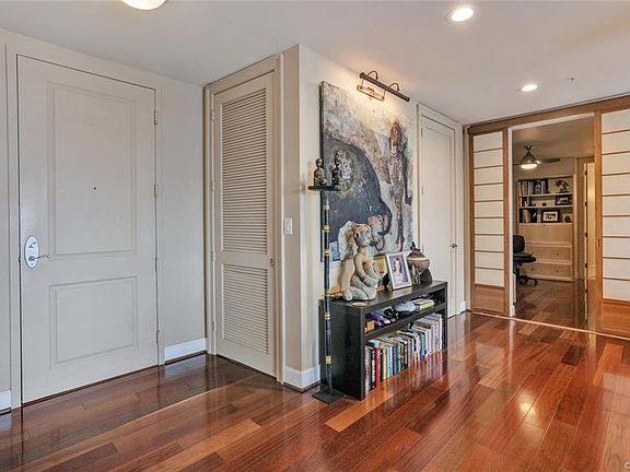 5th image of 301 Virginia St Unit 1808